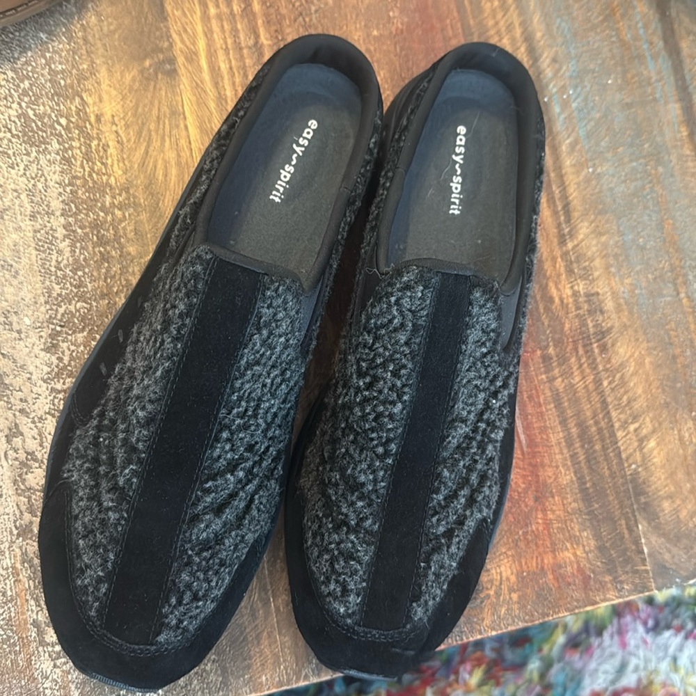 Women's Easy Spirit Travel Time Black Suede Slip-On Mules/Clogs Size 12 M NWOT